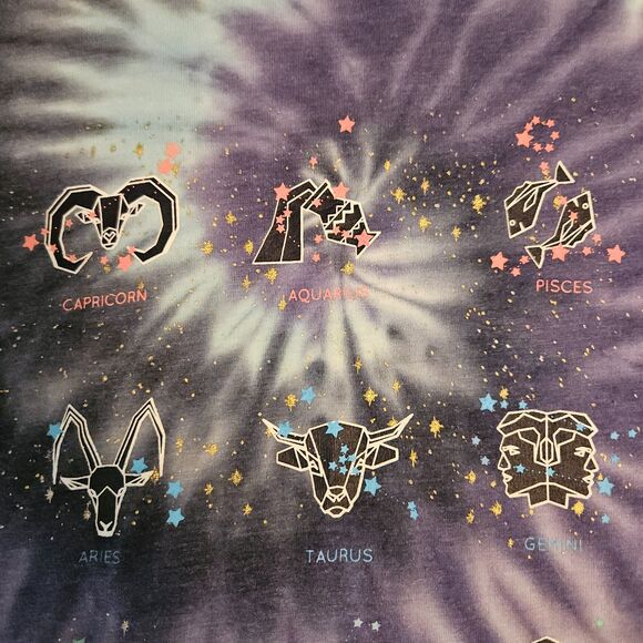 Cosmic Astrology Themed Graphic Tee - Junior Size 3/5 (S) - Picture 12 of 16